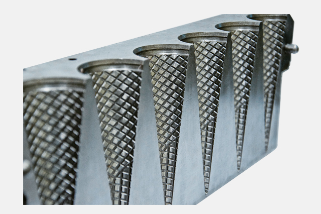 Gemni's Cone Oven Machine moulds